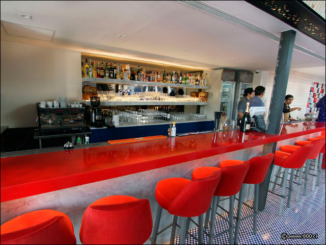 Detalle del bar - Brunapoli Nueva Costanera